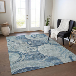 HomeRoots 5' Blue and Silver Geometric Washable Area Rug for Indoor/Outdoor Use - Durable, Stylish, Easy Care! 619758