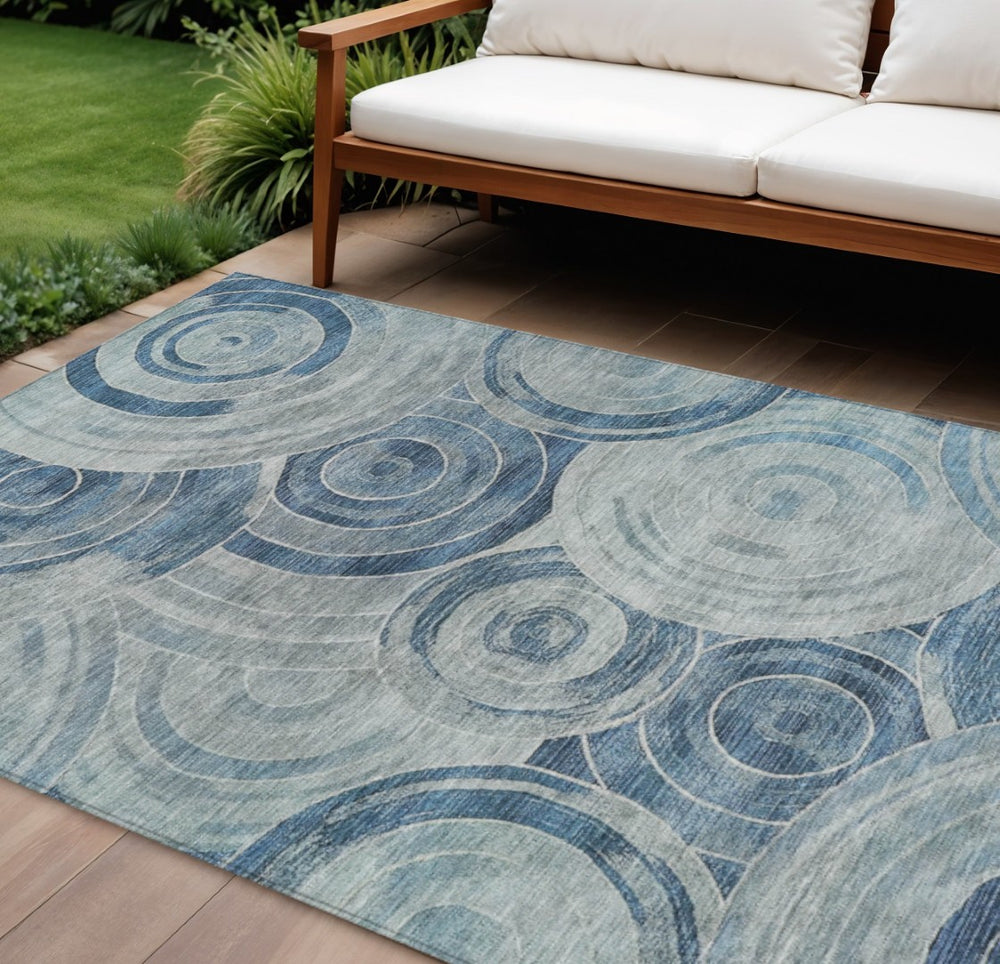 HomeRoots 10' Blue & Silver Geometric Washable Area Rug – Stylish Indoor/Outdoor Solution for Modern Spaces 619762