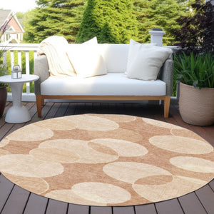 HomeRoots 8' Vibrant Coral and Peach Round Geometric Rug - Washable, Durable for Indoor and Outdoor Use 619807