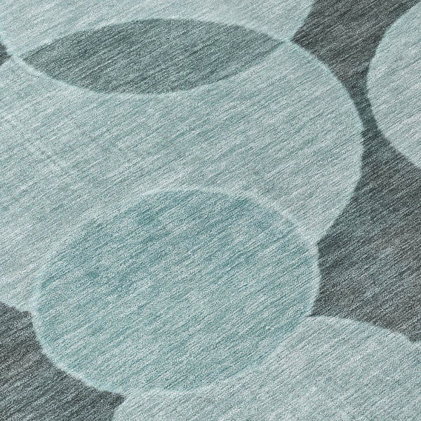 HomeRoots 8' Vibrant Teal Blue & Aqua Round Geometric Area Rug - Washable, Durable, Indoor/Outdoor Style! 619825