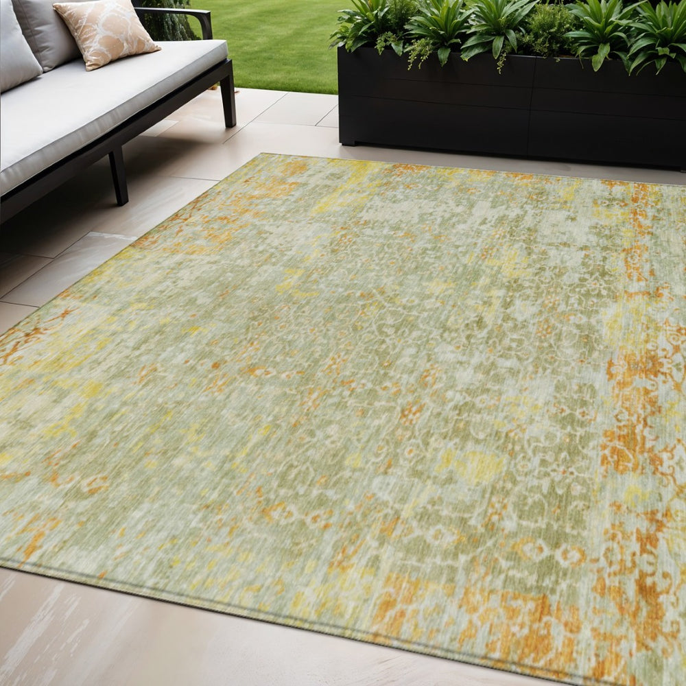 HomeRoots 5' Beige and Gold Abstract Area Rug - Stylish, Washable, Indoor/Outdoor, Durable for High-Traffic Spaces 619866