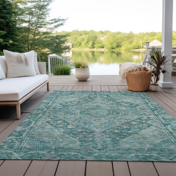HomeRoots 5' Teal Blue & Aqua Medallion Area Rug - Stylish, Washable Indoor/Outdoor Accent for Any Space 620174