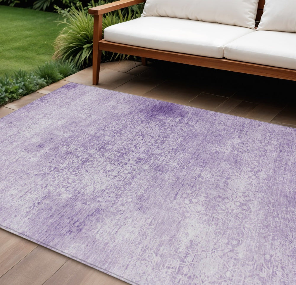 HomeRoots 8' X 10' Lilac Floral Medallion Area Rug - Washable, Durable, Indoor-Outdoor Charm for Any Space 620224