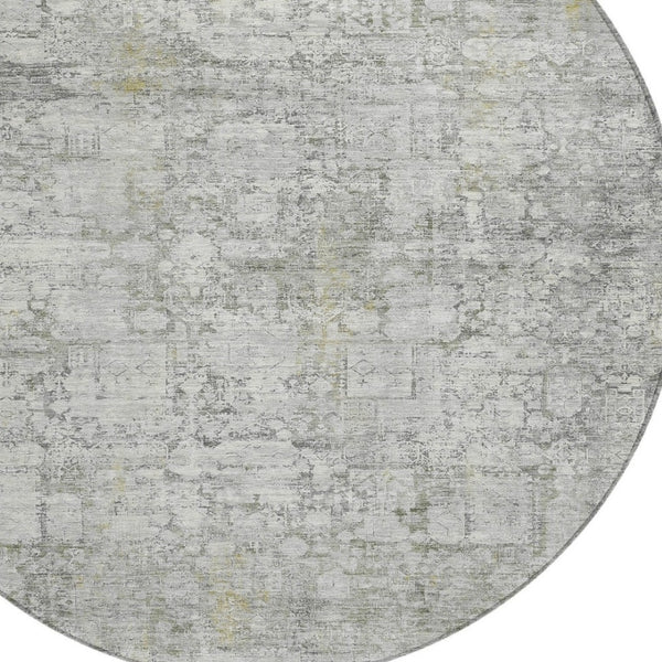HomeRoots 8' Gray and Ivory Round Abstract Washable Rug - Perfect for Indoor & Outdoor Spaces, Easy Care! 620271