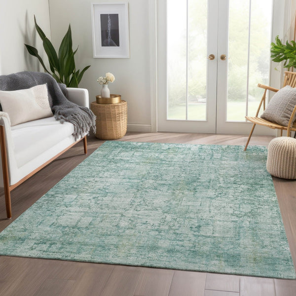 HomeRoots 5' Teal Blue and Ivory Abstract Washable Area Rug - Stylish, Durable, Indoor/Outdoor Versatility! 620282