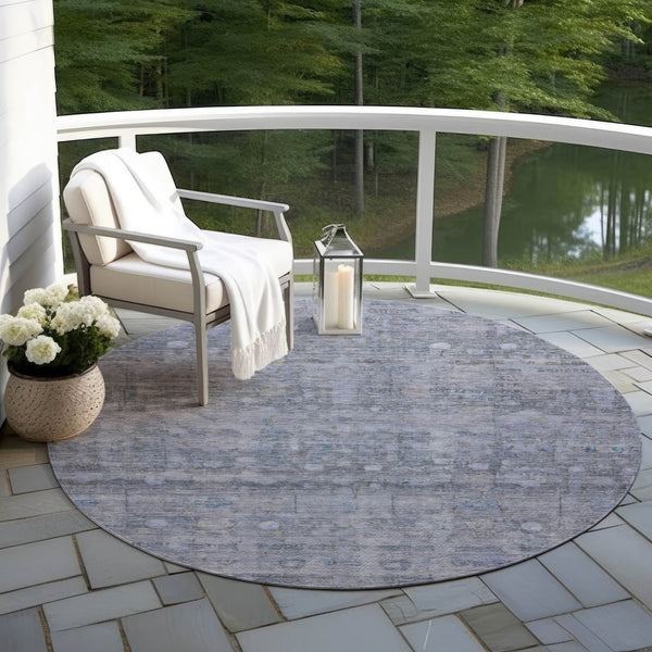 HomeRoots 8' Blue And Gray Round Geometric Rug - Durable, Machine-Washable Design for Indoor & Outdoor Spaces 620367