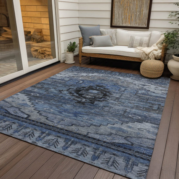 HomeRoots 5' Washable Blue Ivory Gray Tribal Area Rug - Durable Indoor Outdoor Design for Every Space! 620648
