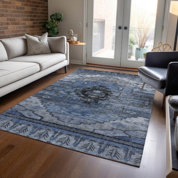 HomeRoots 5' Washable Blue Ivory Gray Tribal Area Rug - Durable Indoor Outdoor Design for Every Space! 620648