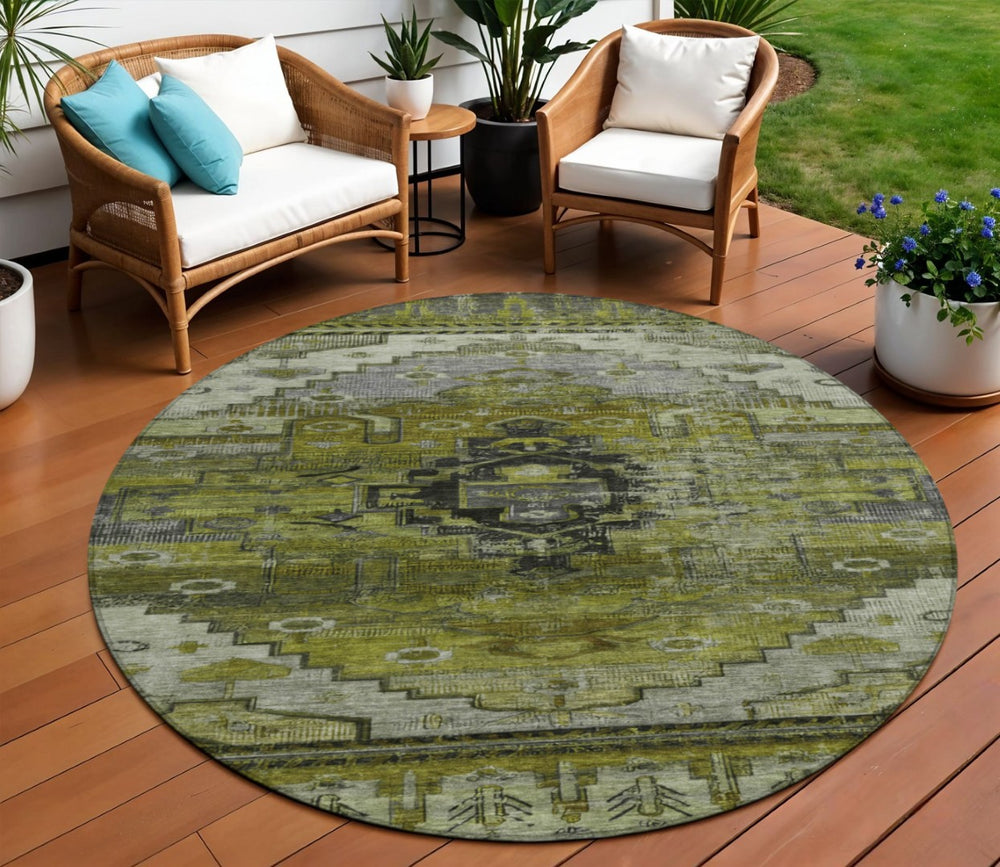 HomeRoots 8' Olive Green Tribal Round Rug - Stylish, Washable Indoor/Outdoor Area Rug for Modern Spaces 620655