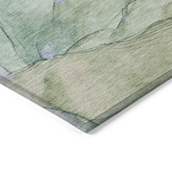 HomeRoots 8' Round Abstract Rug in Artichoke Green & Lavender - Washable, Durable, Indoor/Outdoor Style! 620854