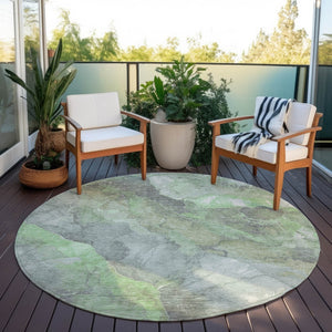 HomeRoots 8' Elegant Green and Gray Floral Round Rug – Washable, Durable, Perfect for Indoor and Outdoor Spaces 620974