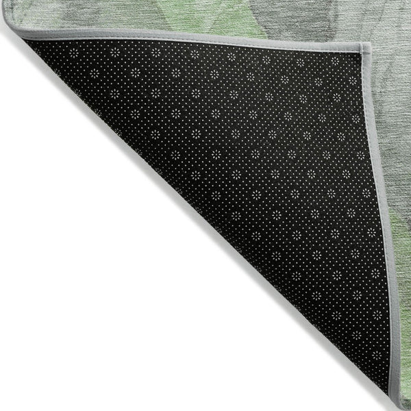 HomeRoots 8' Elegant Green and Gray Floral Round Rug – Washable, Durable, Perfect for Indoor and Outdoor Spaces 620974