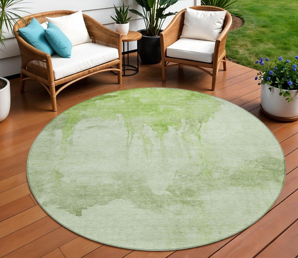 HomeRoots 8' Artichoke Green and Ivory Round Abstract Rug – Washable, Durable, Ideal for Indoor & Outdoor Spaces 621106