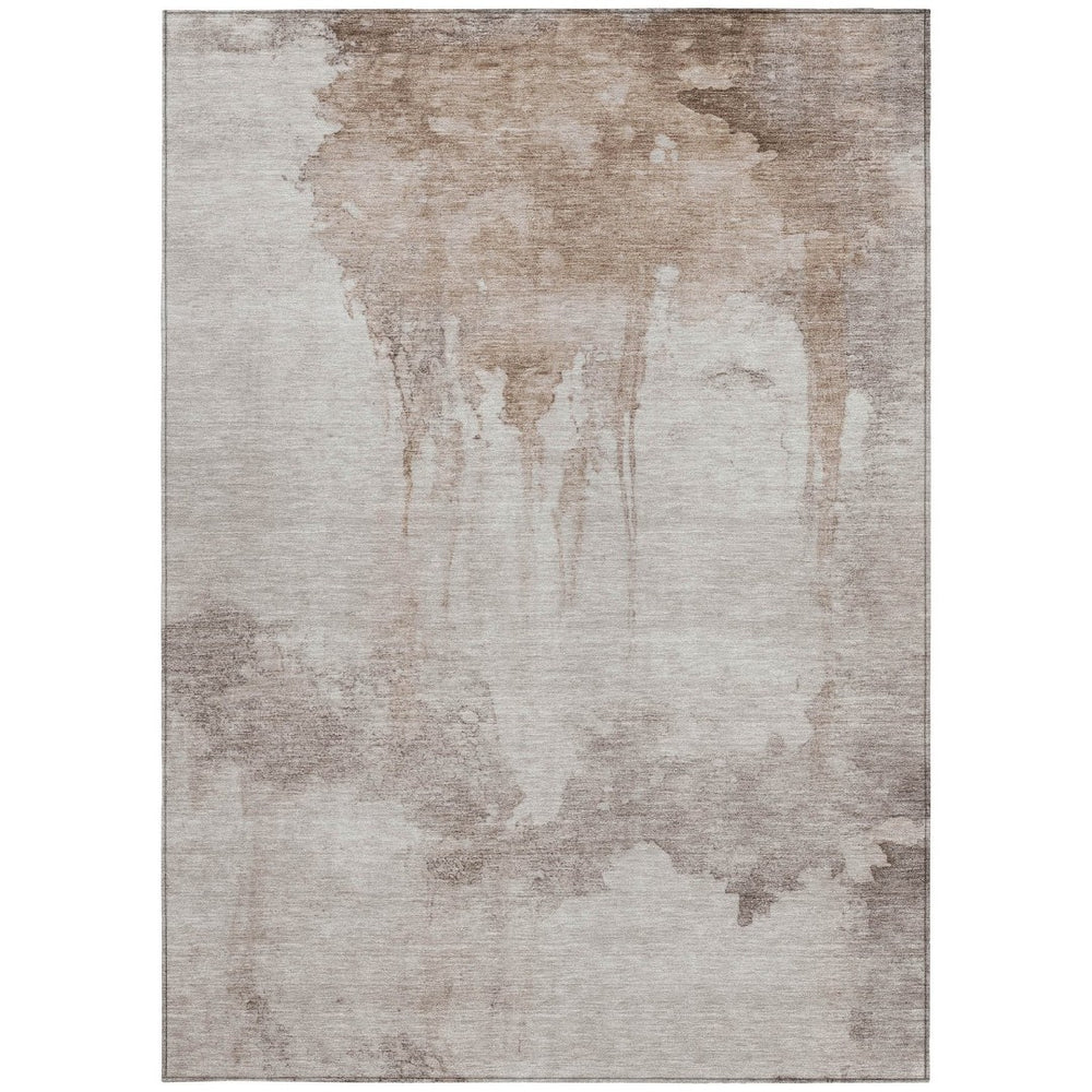 HomeRoots 5' Taupe and Ivory Abstract Area Rug - Washable, Durable Design for Indoor and Outdoor Spaces 621129