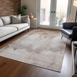 HomeRoots 5' Taupe and Ivory Abstract Area Rug - Washable, Durable Design for Indoor and Outdoor Spaces 621129