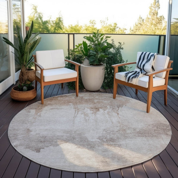 HomeRoots 8' Taupe and Ivory Round Abstract Washable Area Rug - Durable, Stylish, Indoor/Outdoor Versatility 621130