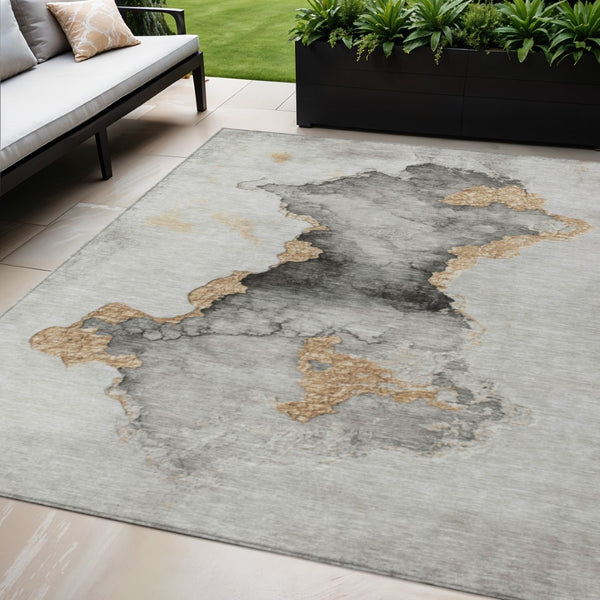 HomeRoots 5' Gray and Gold Abstract Washable Area Rug - Durable Indoor/Outdoor Design for Modern Spaces 621153