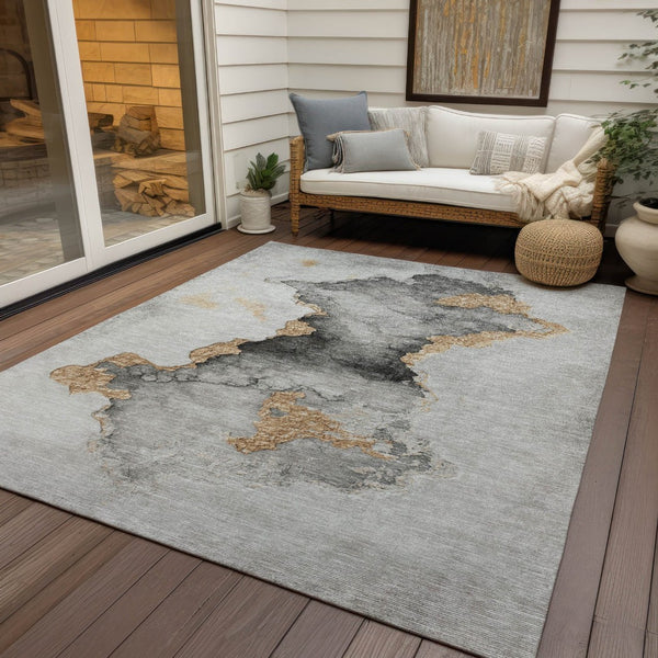 HomeRoots 5' Gray and Gold Abstract Washable Area Rug - Durable Indoor/Outdoor Design for Modern Spaces 621153