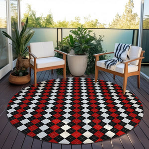 HomeRoots 8' Bold Black, Red & White Round Argyle Washable Area Rug - Perfect for Indoor/Outdoor Spaces! 621282