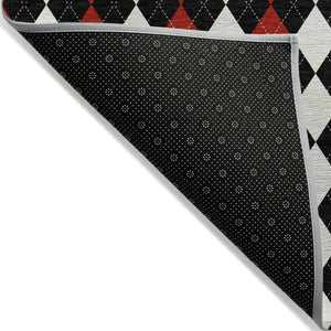 HomeRoots 8' Bold Black, Red & White Round Argyle Washable Area Rug - Perfect for Indoor/Outdoor Spaces! 621282