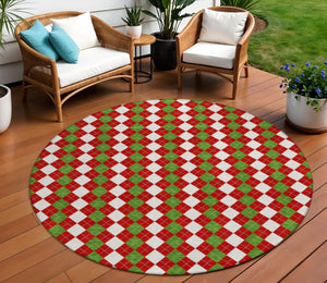HomeRoots 8' Round Argyle Area Rug in Red, White & Green – Durable, Washable, Perfect for Indoor/Outdoor Spaces! 621294