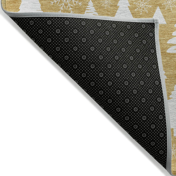 HomeRoots 5' X 8' Gold and Ivory Snowflake Area Rug - Stylish, Washable, Durable for Indoor & Outdoor Spaces! 621383