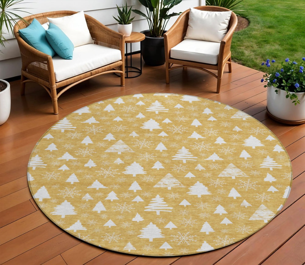 HomeRoots 8' Gold and Ivory Round Area Rug – Elegant Snowflake Design, Washable, Durable for Indoor/Outdoor Use 621384