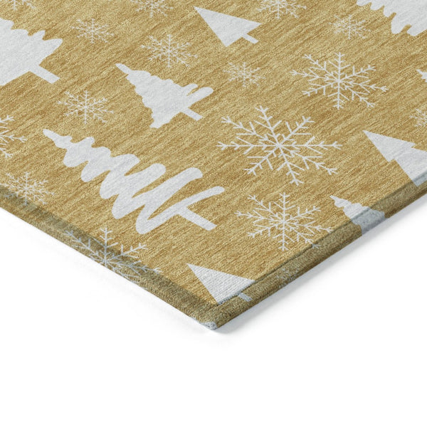 HomeRoots 8' Gold and Ivory Round Area Rug – Elegant Snowflake Design, Washable, Durable for Indoor/Outdoor Use 621384