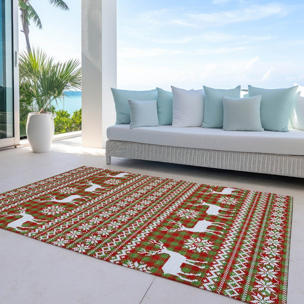 HomeRoots 5' Fern Green, Red & Ivory Deer Area Rug - Washable Indoor/Outdoor, Durable, Stylish & Versatile! 621515