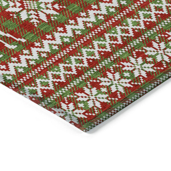 HomeRoots 8' Eye-Catching Fern Green Round Deer Area Rug - Durable, Washable, Perfect for Indoor & Outdoor Use 621516