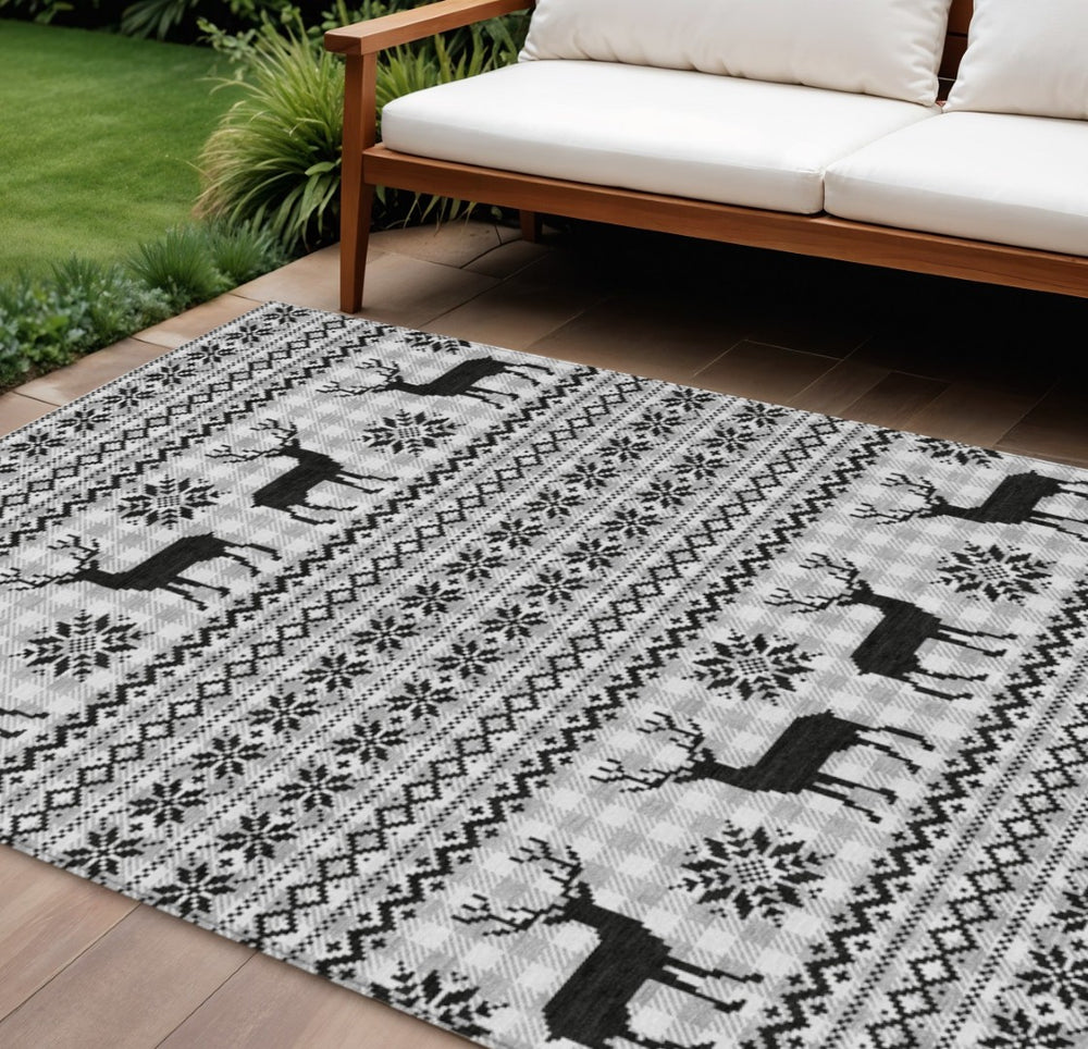 HomeRoots 9' X 12' Stylish Silver Black Ivory Deer Washable Area Rug for Indoor & Outdoor High Traffic Spaces 621554