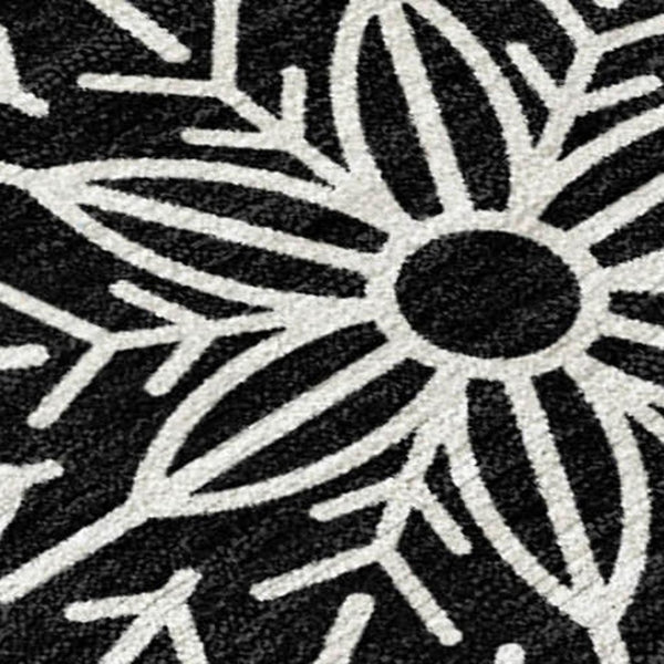 HomeRoots 10' X 14' Stylish Snowflake Washable Area Rug - Durable Indoor/Outdoor Design for Any Space! 621615