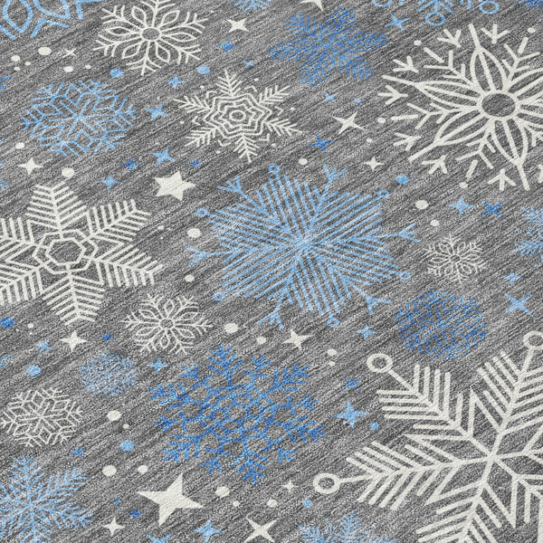 HomeRoots 8' X 10' Stylish Gray Blue and Ivory Snowflake Washable Rug - Durable Indoor/Outdoor Design! 621625