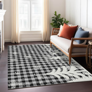 HomeRoots 5' Stylish Gray, Black & Ivory Plaid Washable Area Rug – Perfect for Indoor & Outdoor Spaces! 621671