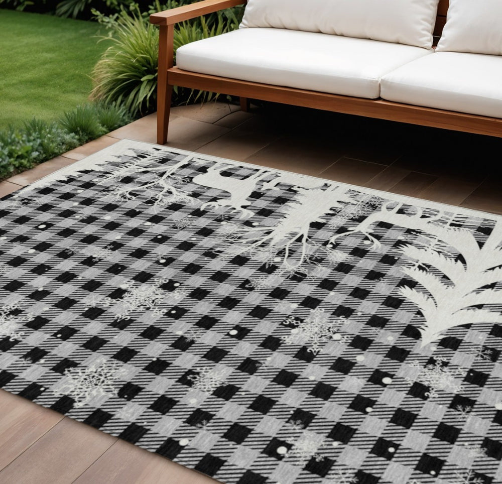 HomeRoots 10' Gray, Black & Ivory Plaid Washable Area Rug – Durable Indoor/Outdoor Style for Busy Homes 621675