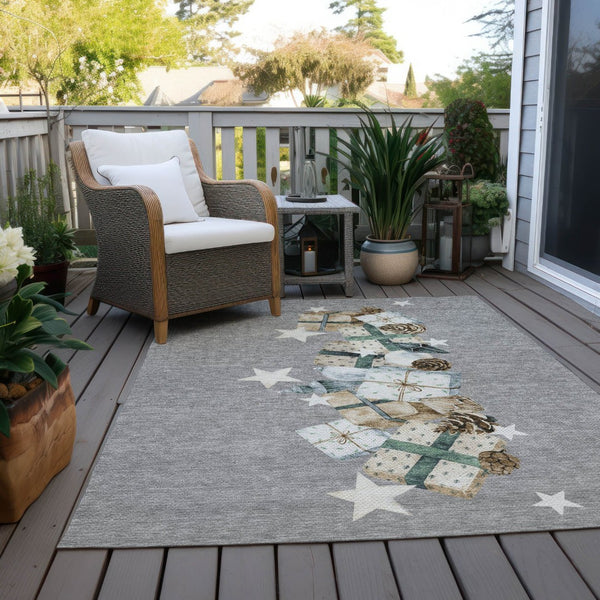 HomeRoots 5' X 8' Indoor/Outdoor Area Rug in Gray, Beige, Ivory & Taupe - Washable, Durable, Stylish Decor 621713