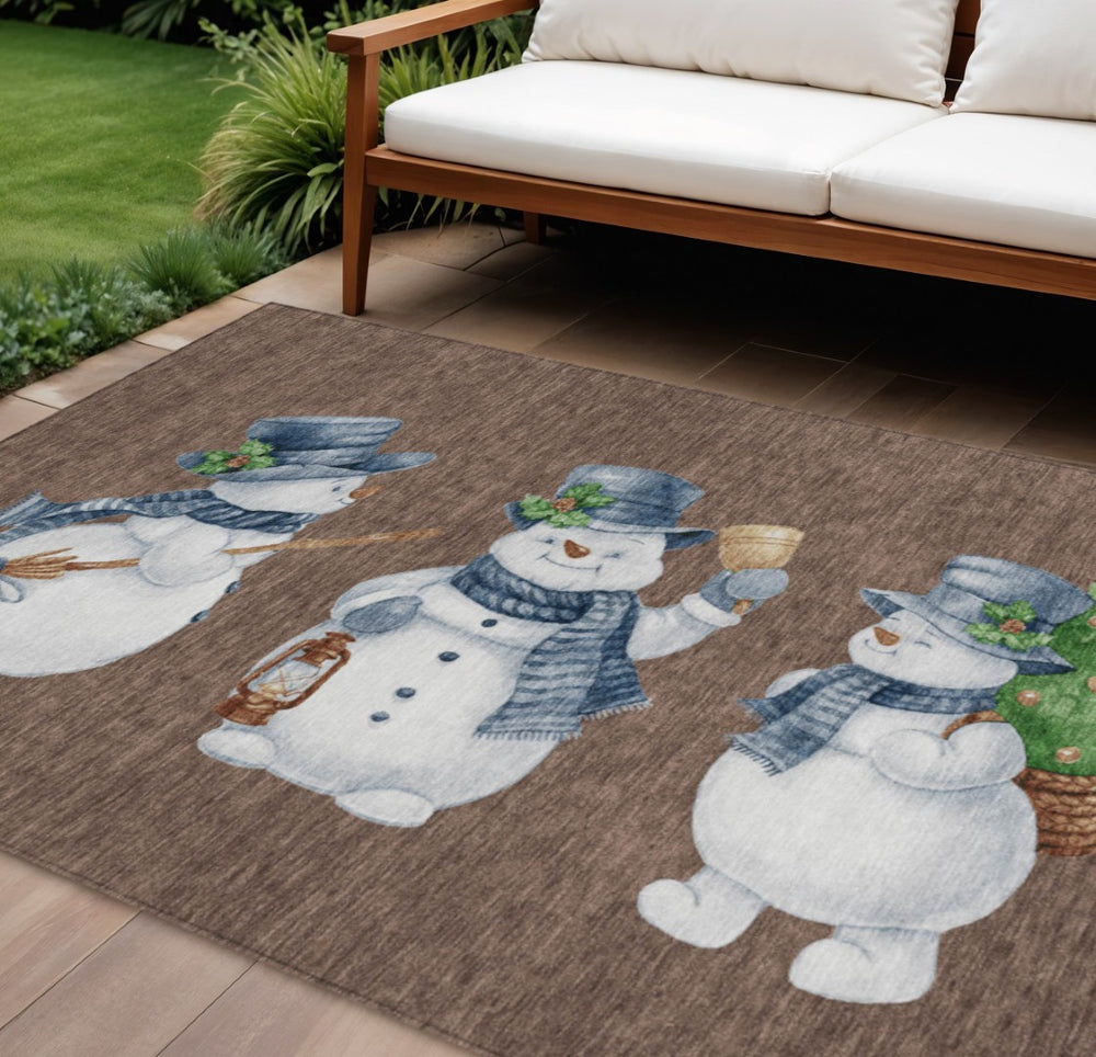 HomeRoots 9' X 12' Charming Snowmen Indoor Outdoor Area Rug – Machine Washable, Durable, Stain-Resistant Design 621752