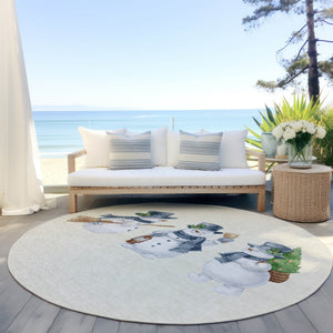 HomeRoots 8' Ivory and Denim Blue Round Snowmen Area Rug - Whimsical, Washable, Durable for Indoor & Outdoor Use 621762