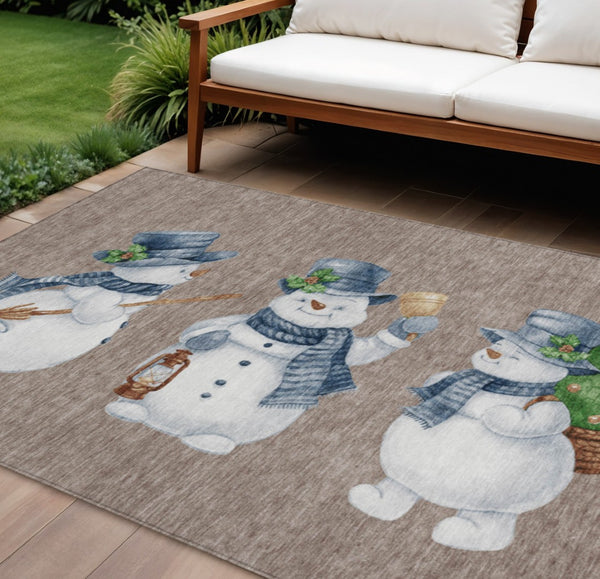 HomeRoots 8' X 10' Snowmen Area Rug in Taupe, Denim Blue & Ivory - Washable, Durable for Indoor/Outdoor Use! 621787
