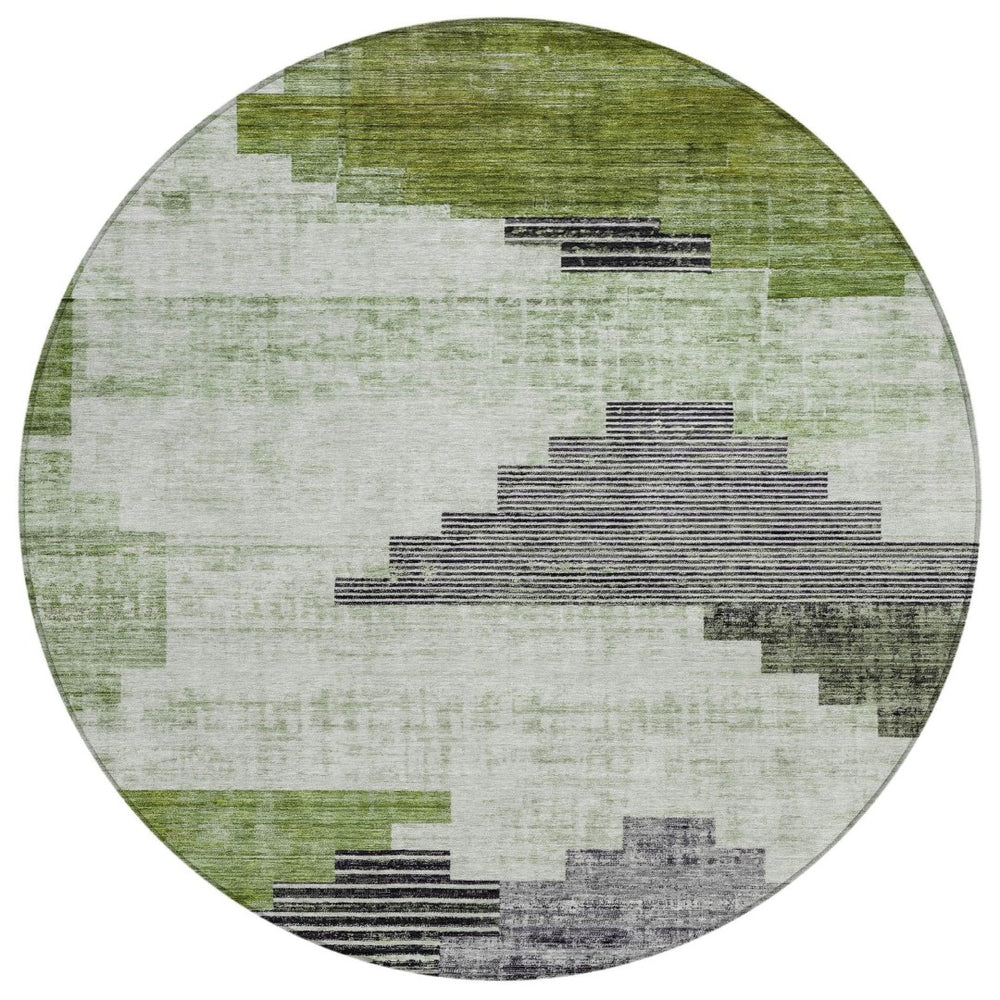 HomeRoots 8' Fern Green Geometric Round Area Rug - Washable, Durable, Indoor/Outdoor Perfect for High Traffic Areas 621918