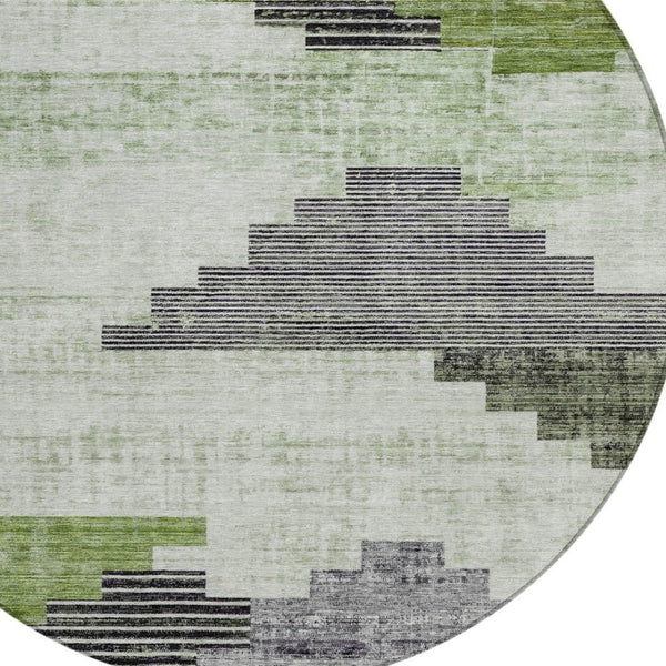 HomeRoots 8' Fern Green Geometric Round Area Rug - Washable, Durable, Indoor/Outdoor Perfect for High Traffic Areas 621918