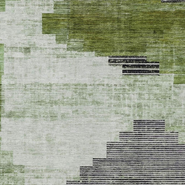 HomeRoots 8' X 10' Stylish Fern Green Geometric Area Rug - Washable, Durable, Indoor/Outdoor for Versatile Spaces 621919