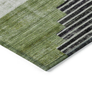 HomeRoots 8' X 10' Stylish Fern Green Geometric Area Rug - Washable, Durable, Indoor/Outdoor for Versatile Spaces 621919
