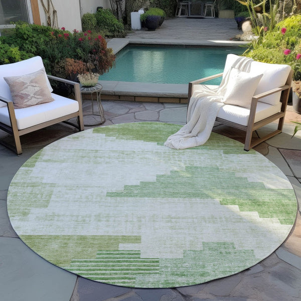HomeRoots 8' Stylish Sage Ivory and Olive Green Geometric Round Washable Indoor Outdoor Area Rug for Versatile Spaces 621930
