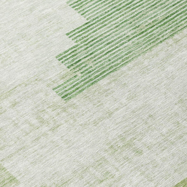 HomeRoots 8' Stylish Sage Ivory and Olive Green Geometric Round Washable Indoor Outdoor Area Rug for Versatile Spaces 621930