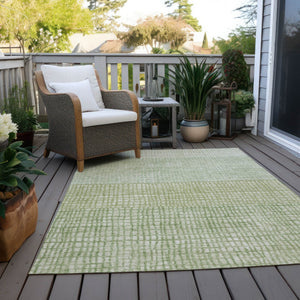 HomeRoots 5' Sage and Ivory Geometric Indoor Outdoor Area Rug - Stylish, Washable, Durable for High Traffic Spaces 622037