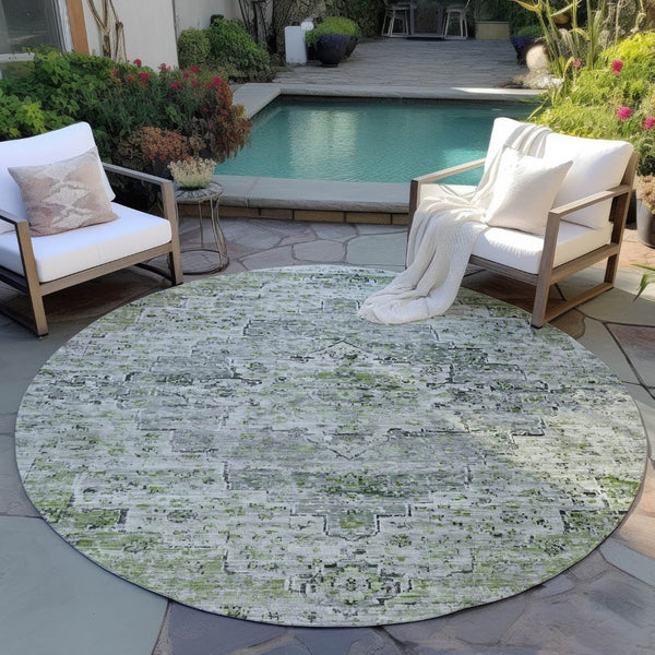 HomeRoots 8' Stylish Artichoke Green and Gray Round Medallion Rug - Indoor/Outdoor, Washable, Durable Design! 622062