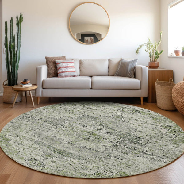 HomeRoots 8' Stylish Artichoke Green and Gray Round Medallion Rug - Indoor/Outdoor, Washable, Durable Design! 622062