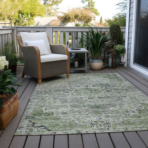 HomeRoots 10' Medallion Area Rug in Artichoke Green & Gray – Washable, Durable, Indoor/Outdoor Versatility! 622065