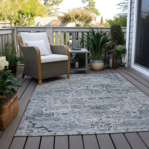 HomeRoots 5' Sky Blue and Denim Blue Medallion Indoor Outdoor Area Rug - Washable, Durable, Stylish Décor! 622079